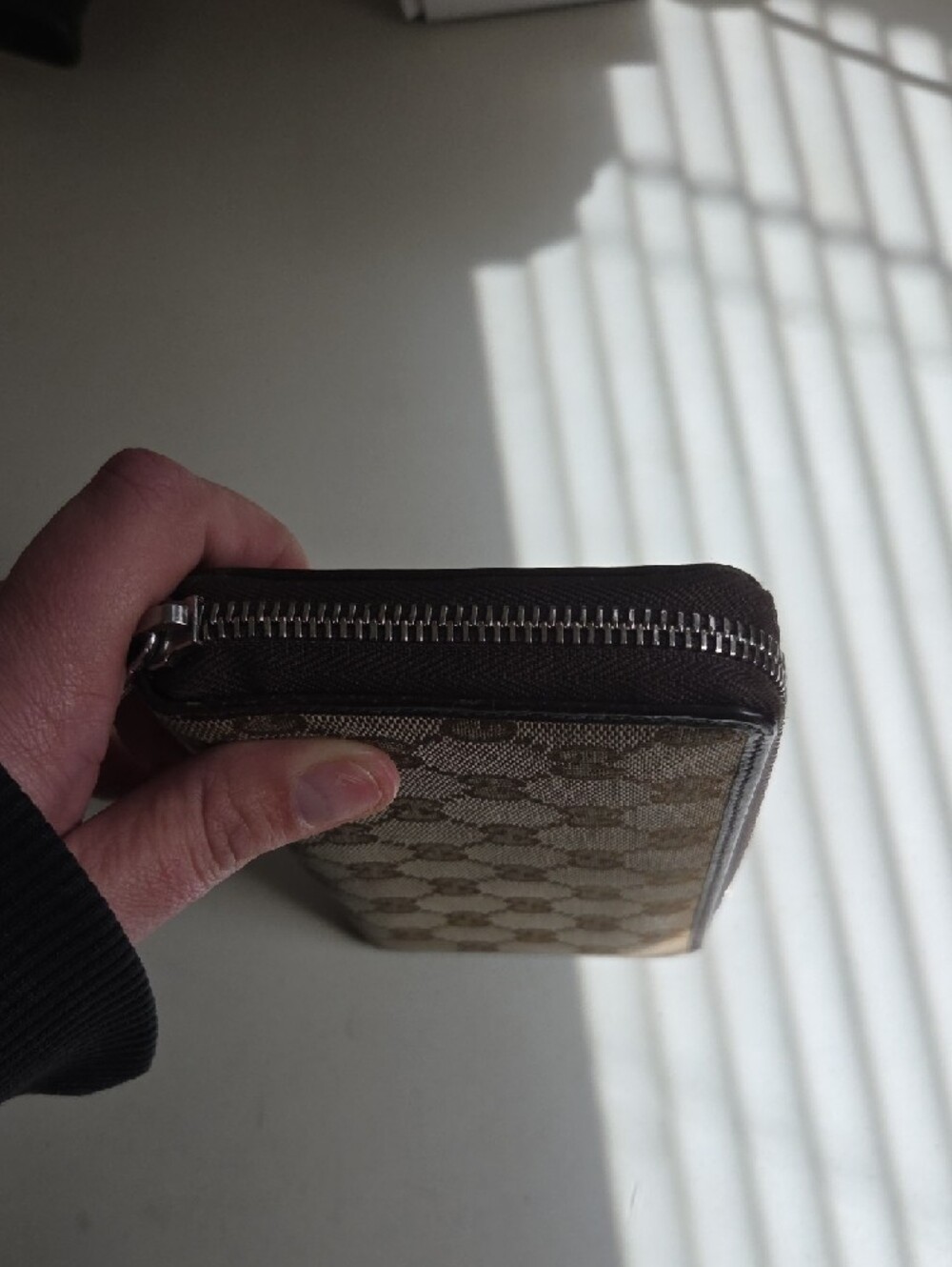 Gucci Beige and Brown GG Canvas Zip Wallet - Picture 10 of 10